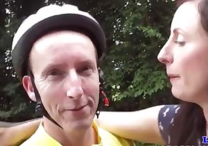 Submissive MILF in pink wants doggy style sex